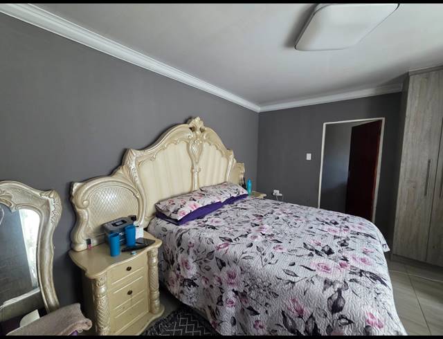 3 BEDROOM HOUSE FOR SALE IN ZAMDELA